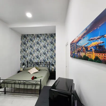 La Bella Terrazza A Materdei 4* Nápoly